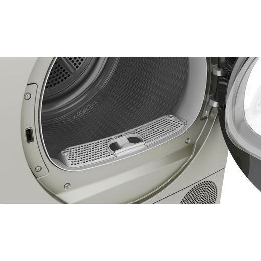 Siemens IQ-500 WQ46H2DXGB 9Kg Heat Pump Tumble Dryer - Silver - Close up lint tray shot