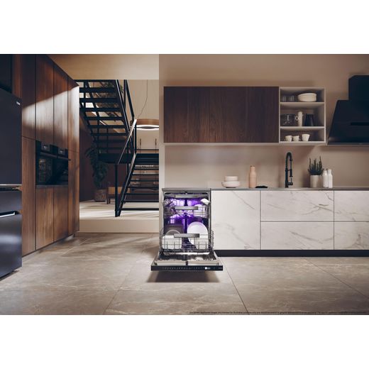Haier I-PRO SHINE SERIES 7 - Biovitae Collection Standard Dishwasher - Stainless Steel - dishwasher in kitchen shot