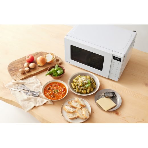 Panasonic NN-ST21QWBPQ Microwave White - Microwave in kitchen with food shot