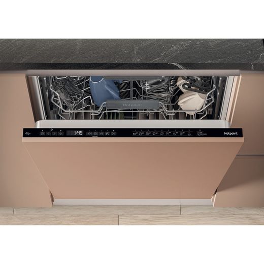 Hotpoint Integrated Standard Dishwasher - White - close up control panel shot 