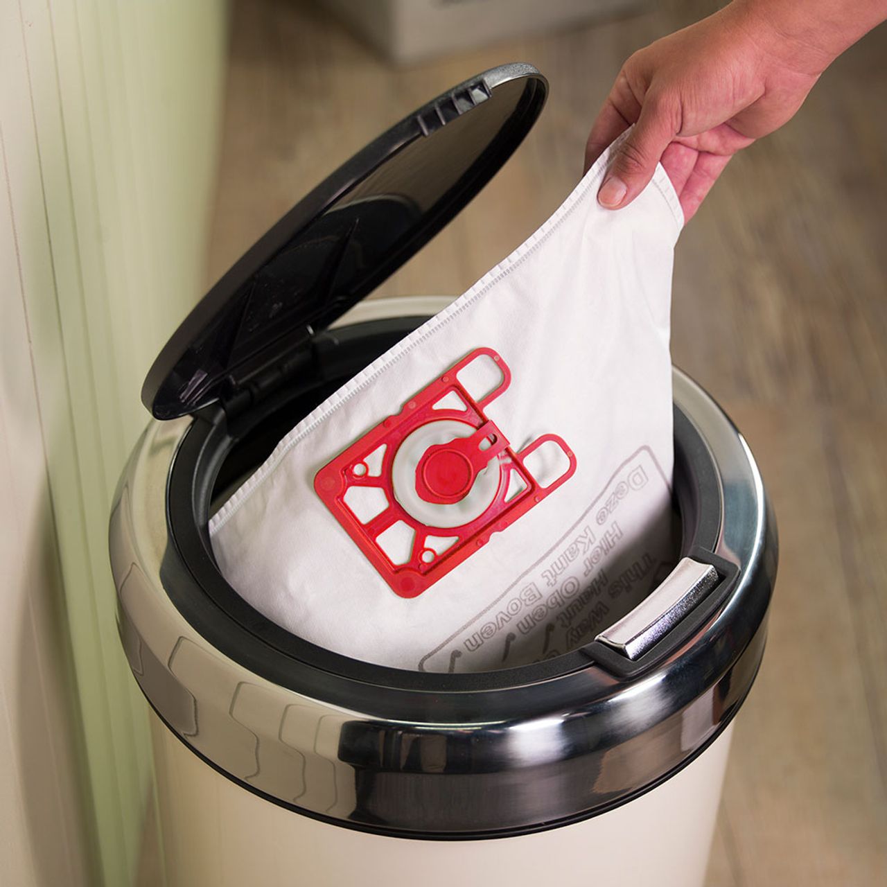 HVX160-11 | Numatic Cylinder Vacuum | ao.com