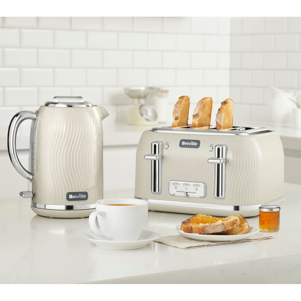 breville toaster and kettle cream