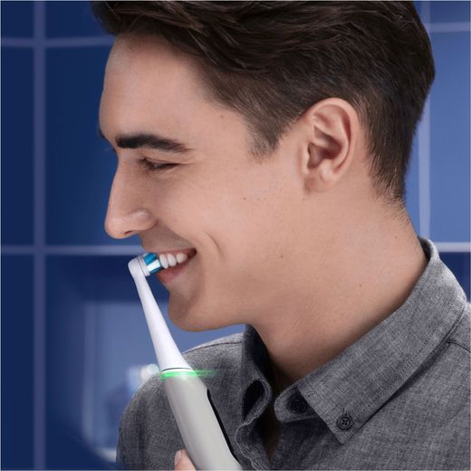 ORAiO6GRY | Oral B Electric Toothbrush | ao.com