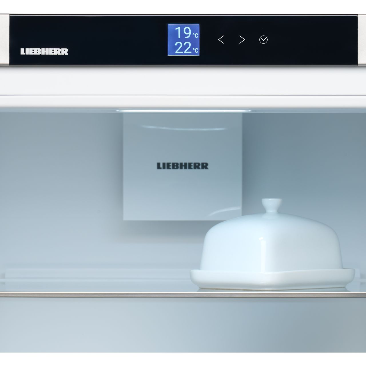 Liebherr fridge freezer | CNsfd5704_SI | ao.com
