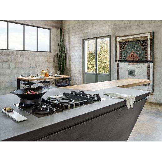Elica NikolaTesla Flame EVO NT-FLAME-EVO-BL 88cm Venting Gas Hob - Black  - Hob in kitchen shot 