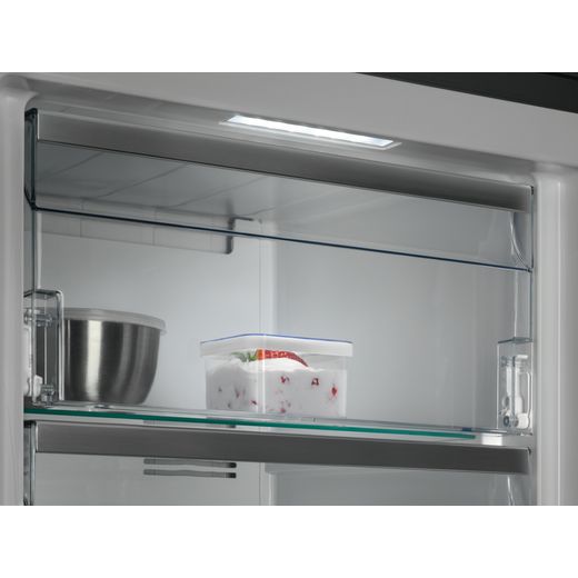 AEG 7000 Series Frost Free Upright Freezer - White - Internal shot