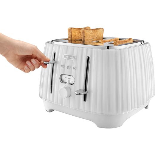 De'Longhi 4 Slice Toaster - White