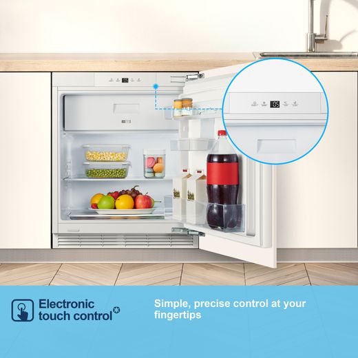 Fridgemaster MBUR60121E Integrated Under Counter 82cm Fridge - Fixed Door Hinge Kit - White - annotation - touch contorl shot