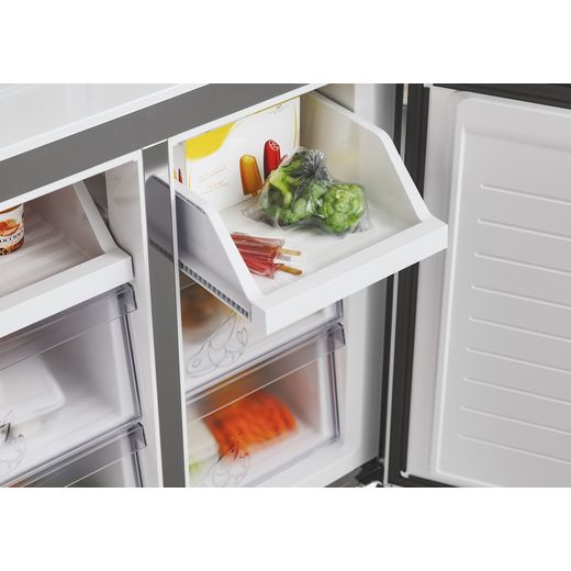 Hoover American Fridge Freezer - Inox - Close up inside shot