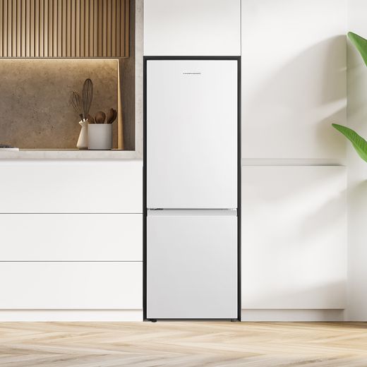 Fridgemaster MC50165E 143cm 60/40 Small Fridge Freezer - White - Fridge freezer in kitchen shot