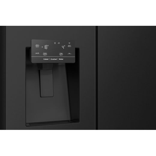 Hisense American Fridge Freezer - Black / Stainless Steel - Water dispenser