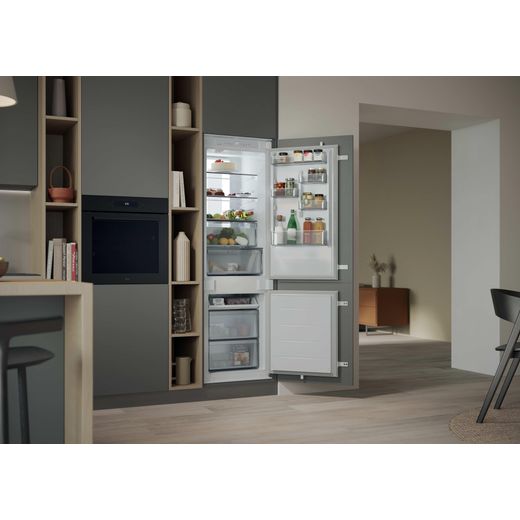 Hoover H-FRIDGE 600 Integrated 70/30 Total No Frost Fridge Freezer with Sliding Door Fixing Kit - White - Fridge freezer in kitchen shot 