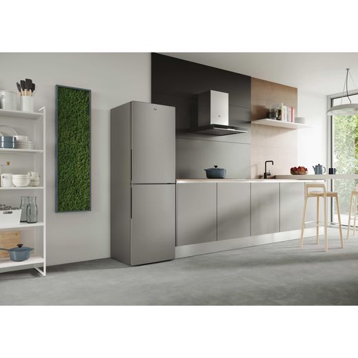 Hoover H-FRIDGE 300 HOCT3L517ESK-1 176cm High 50/50 Fridge Freezer - Silver - Fridge freezer in kitchen shot 