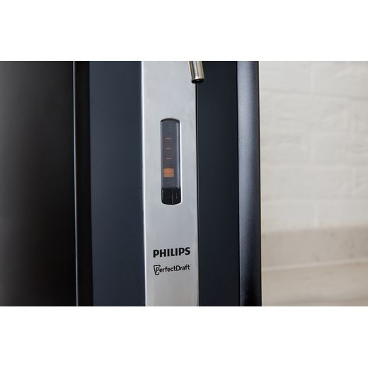 PerfectDraft Draft Beer Dispenser - lifestyle - close up of temperature and fill level screen