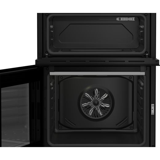 Beko AeroPerfect™ 60cm Electric Cooker with Ceramic Hob - Silver - Close up inside shot