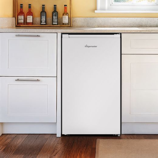 Fridgemaster MUR4894E Compact 84cm Fridge with Ice Box - White - Fridge in kitchen shot