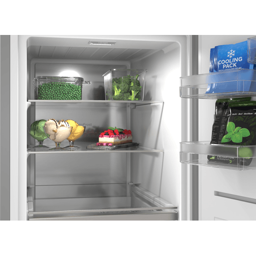 Siemens IQ-300 GS36NVICGG 186cm Upright Freezer - Silver - Internal shot