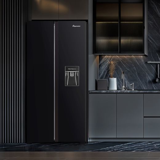 Fridgemaster American Fridge Freezer - Black - Fridge freezer in kitchen