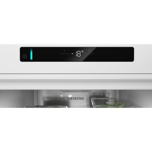 Siemens IQ-500 GS36NAXCG 186cm Upright Freezer - Black - Control panel