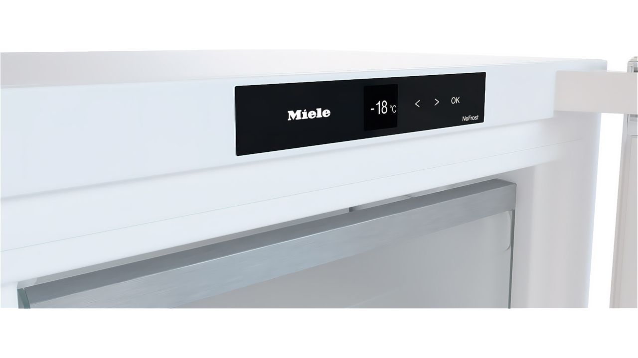 Miele Upright Freezer | FN 4322 E_WH | ao.com