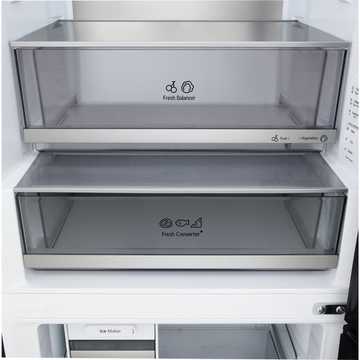 LG Fit & Max GBBW726AEV Wifi Connected 203cm 70/30 Total No Frost Fridge Freezer - Essence Black Steel - close up inside shot