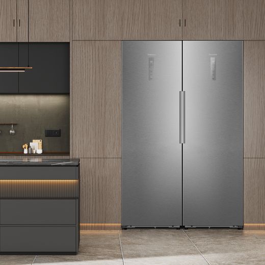 Hisense RL3K370SAIE 186cm Fridge - Silver - freezer in kitchen shot 
