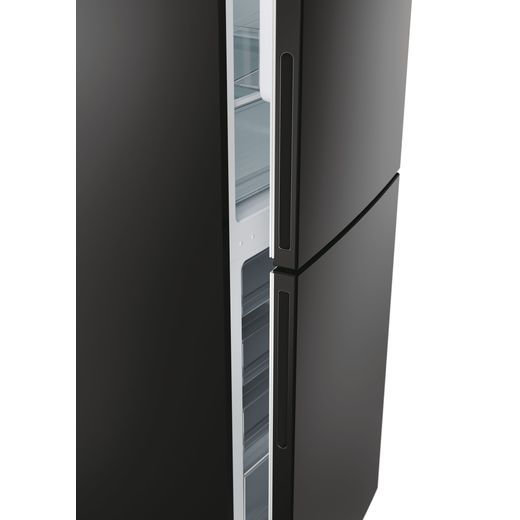 Hoover Fridge Freezer - Black - Close up handle shot