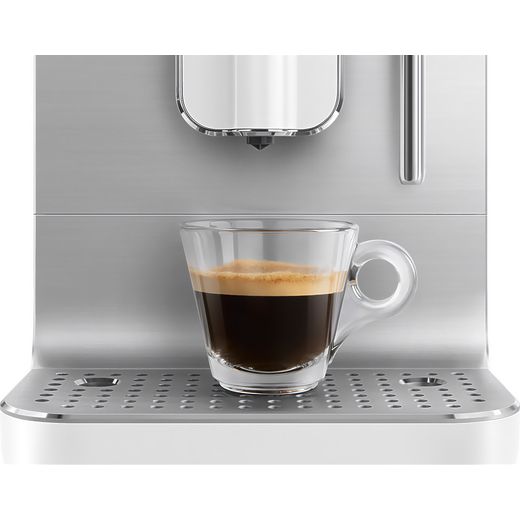 Smeg BCC12WHMUK Coffee Machines Matte White - Close up of coffee cup shot