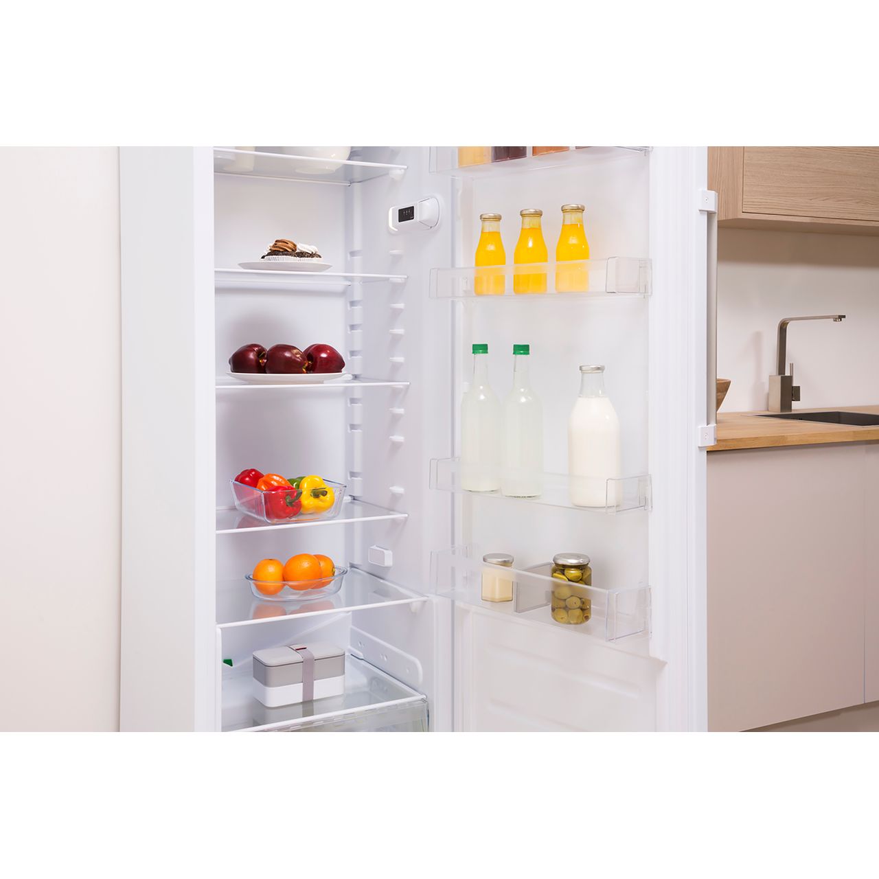 indesit si81qwd fridge