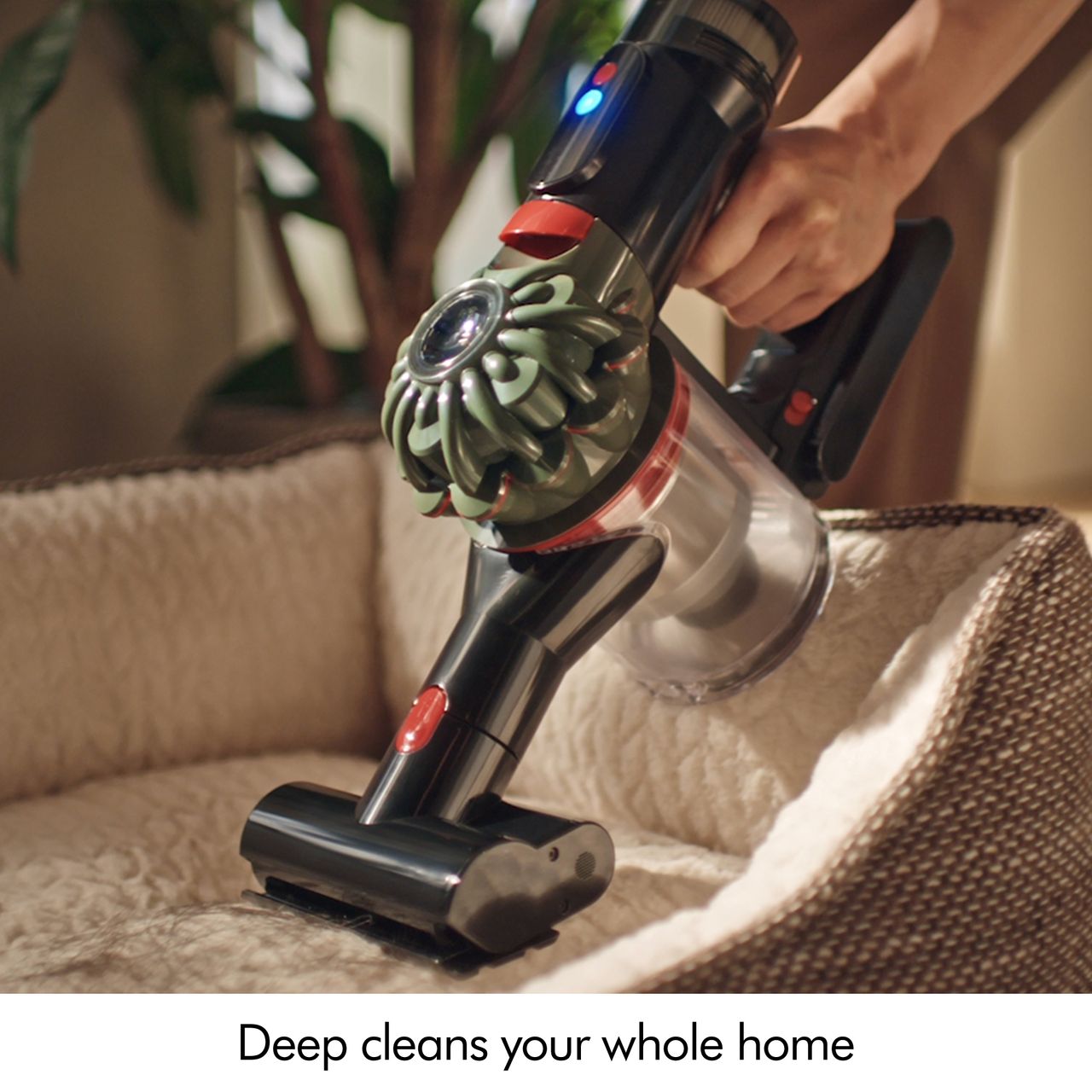 Dyson 226564-01 V8 Cyclone Cordless Vacuum | ao.com
