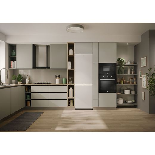 Hoover H-COMBI 300 HONCQ2T618AWK 185cm 60/40 No Frost Fridge Freezer - White - Fridge freezer in kitchen shot
